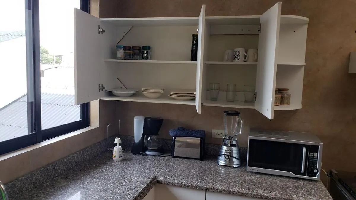 קואנקה A Beautiful 3 Bedroom Apartment